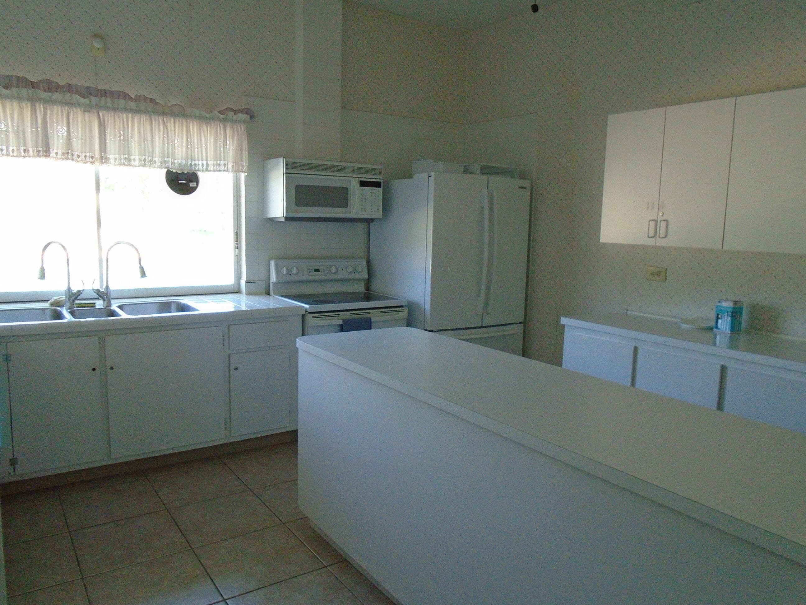 3300 Springdale Boulevard 316, Palm Springs, FL 33461 — photo 39 of 42