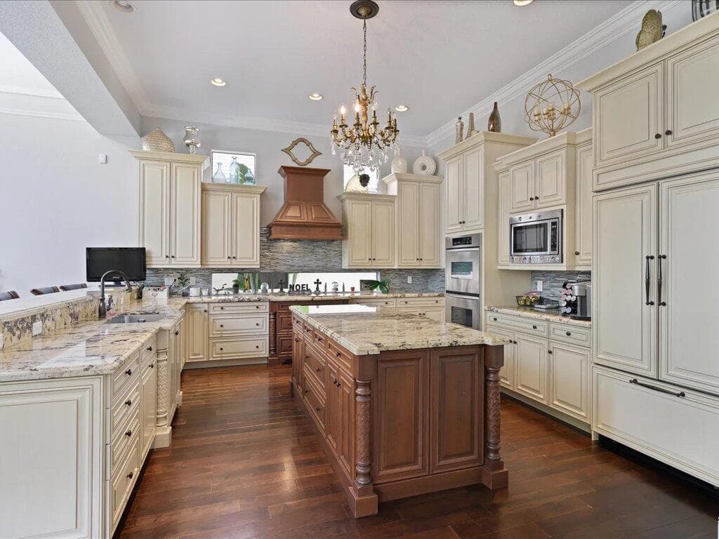 10596 Versailles Boulevard, Wellington, FL 33449 — photo 13 of 44