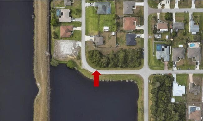 4674 SW Masefield Street, Port St. Lucie, FL 34953 — photo 6 of 7