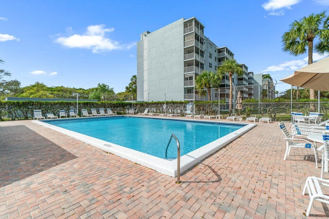 5700 NW 2nd Avenue 401, Boca Raton, FL 33487 — photo 30 of 30