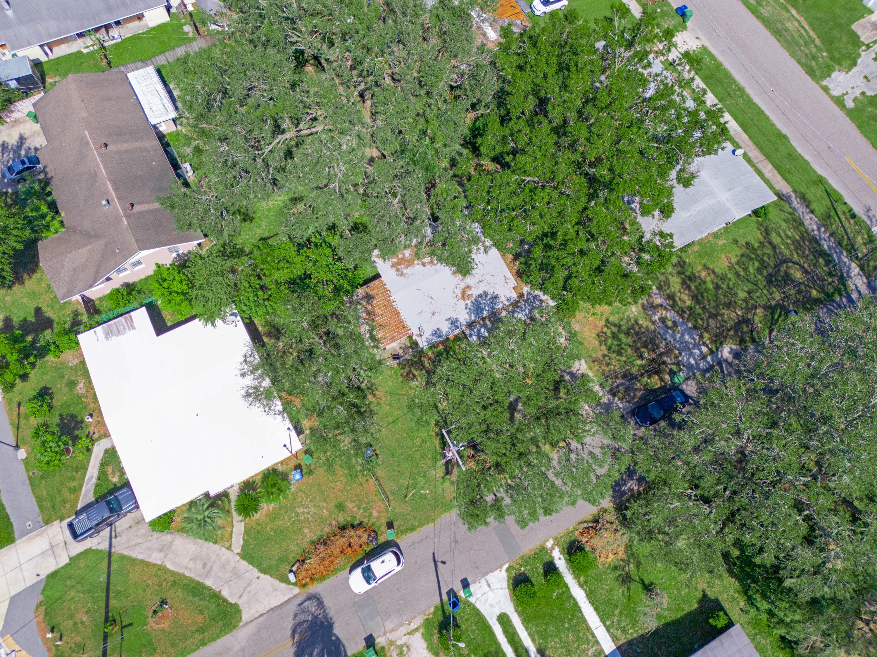 657 Ave C SW, Winter Haven, FL 33880 — photo 2 of 50