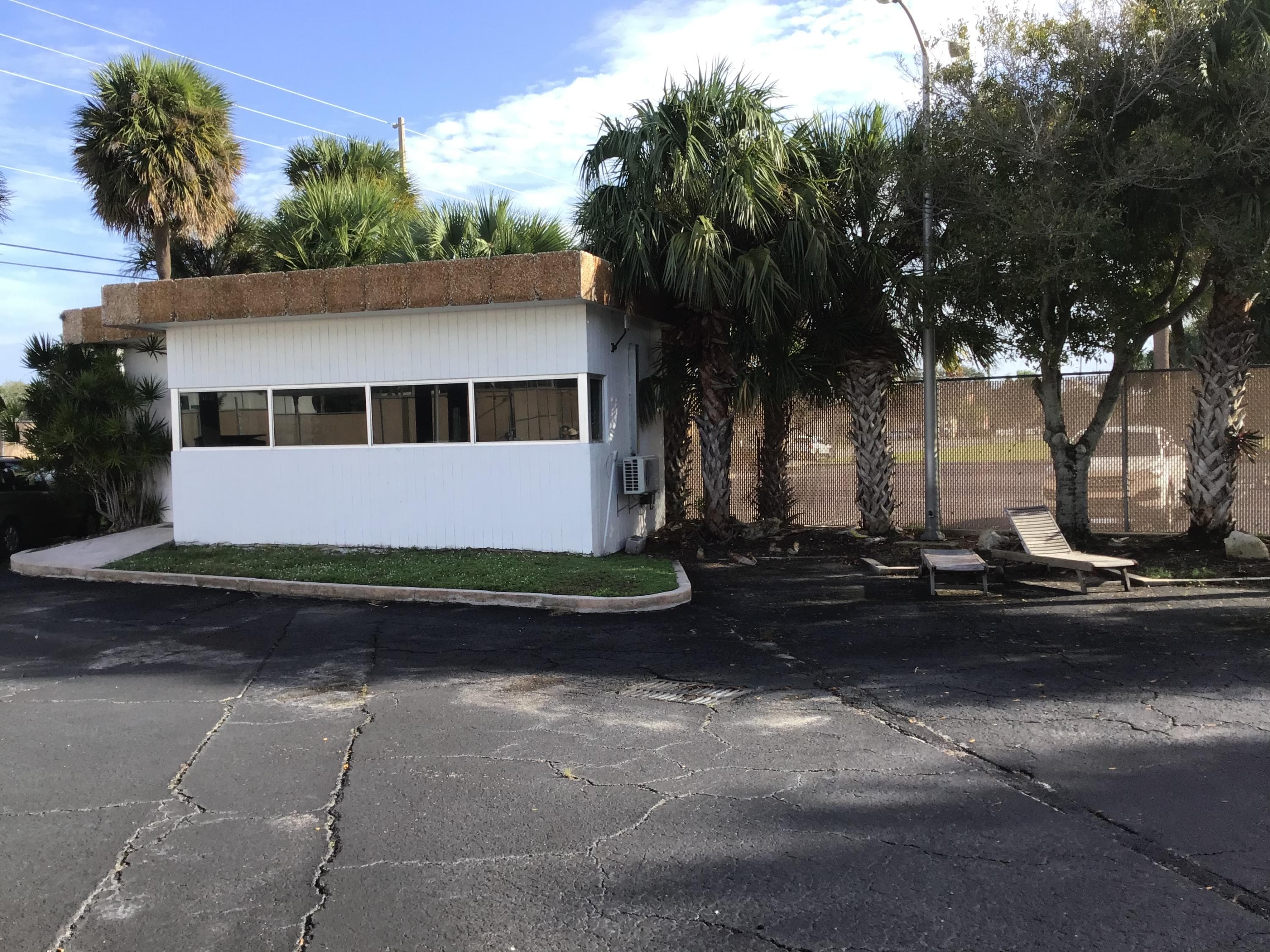 300 S 6th Street, Fort Pierce, FL 34950 — photo 20 of 54