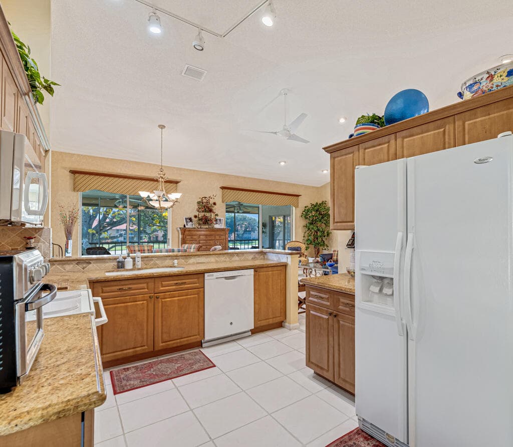 9805 Shadybrook 201 Drive 201, Boynton Beach, FL 33437 — photo 25 of 49