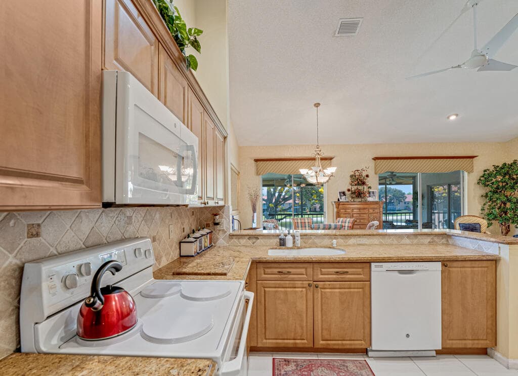 9805 Shadybrook 201 Drive 201, Boynton Beach, FL 33437 — photo 28 of 49
