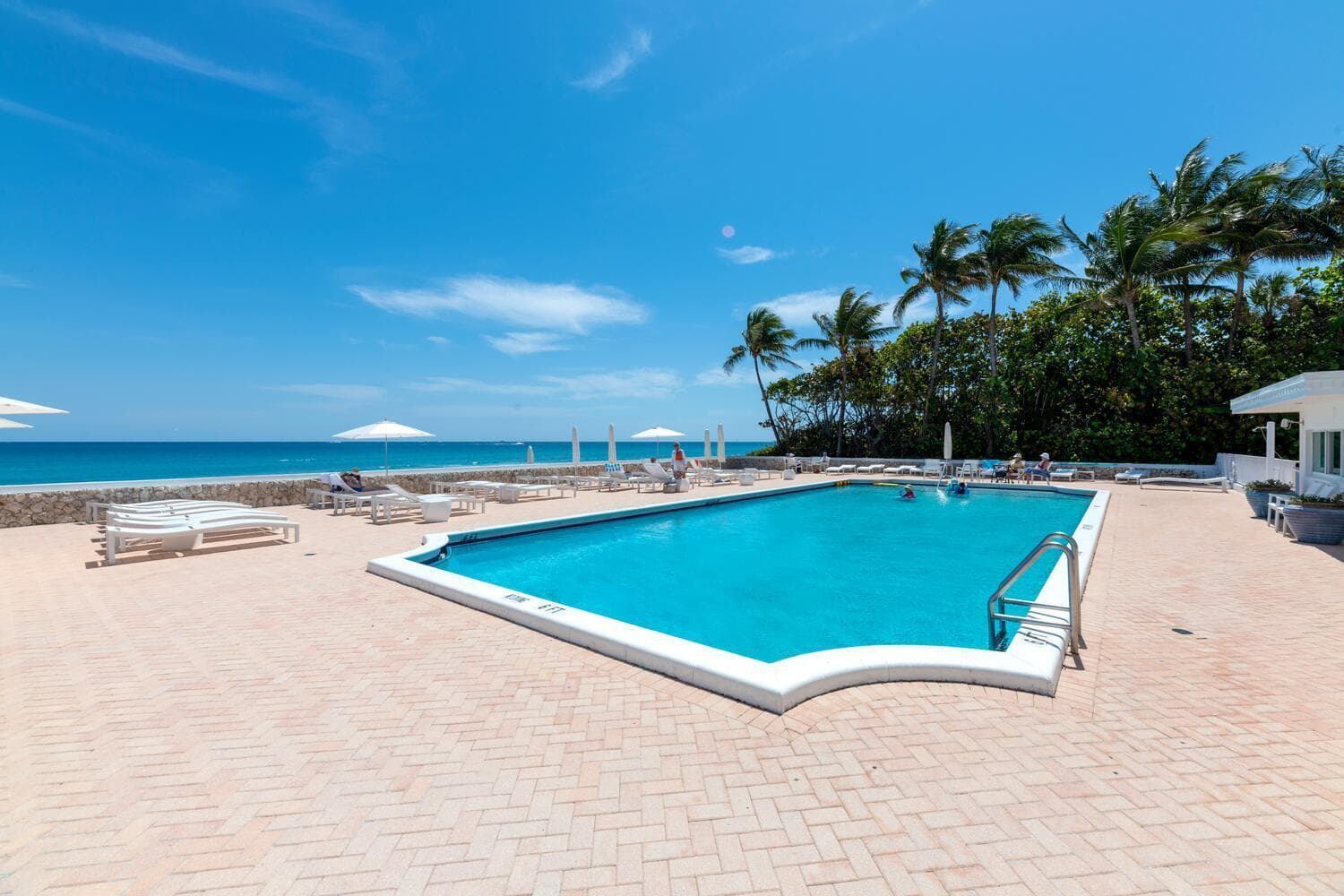 2295 S Ocean Boulevard 404, Palm Beach, FL 33480 — photo 18 of 37