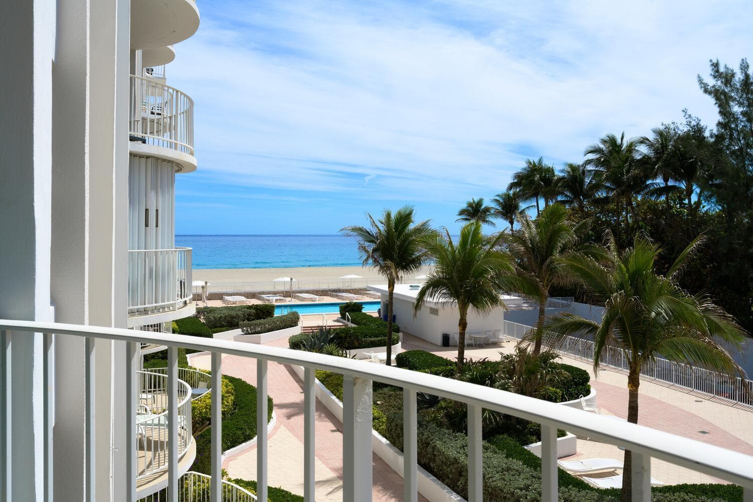 2295 S Ocean Boulevard 404, Palm Beach, FL 33480 — photo 22 of 37