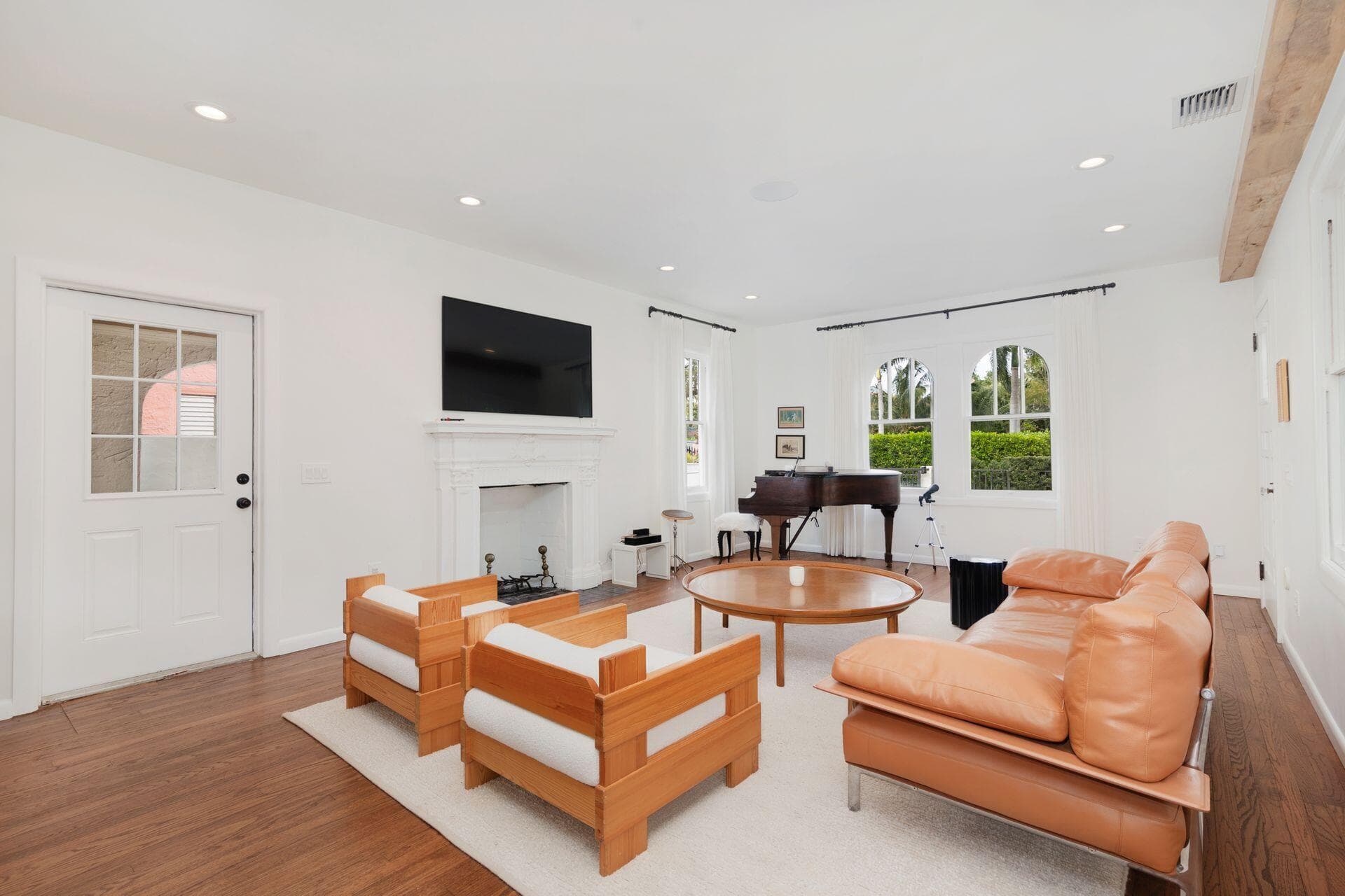 306 Marlborough Place, West Palm Beach, FL 33405 — photo 1 of 43