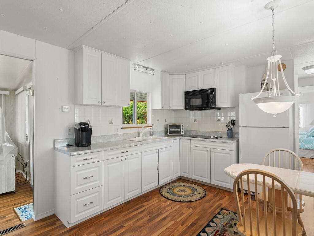 4743 NE Blue Heron Lane 7, Jensen Beach, FL 34957 — photo 16 of 34