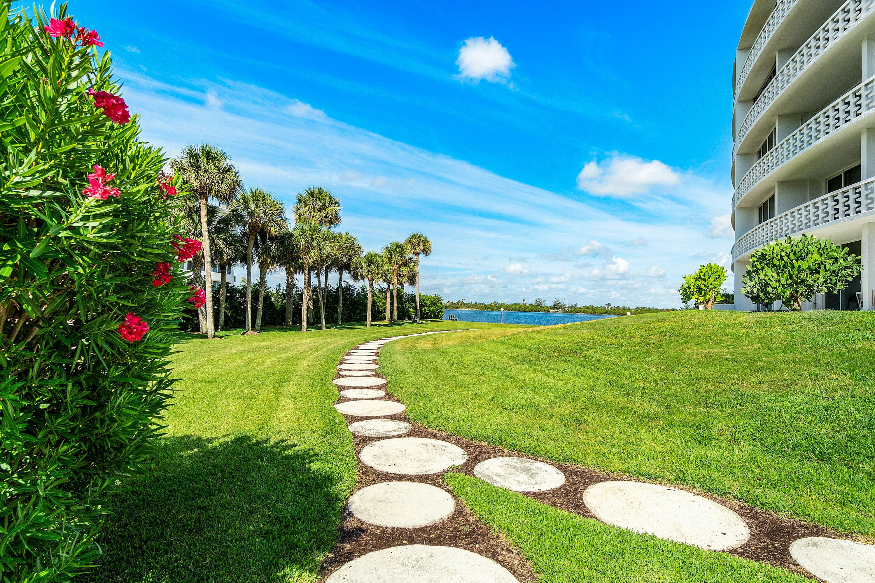 2760 S Ocean Boulevard 313, Palm Beach, FL 33480 — photo 24 of 30