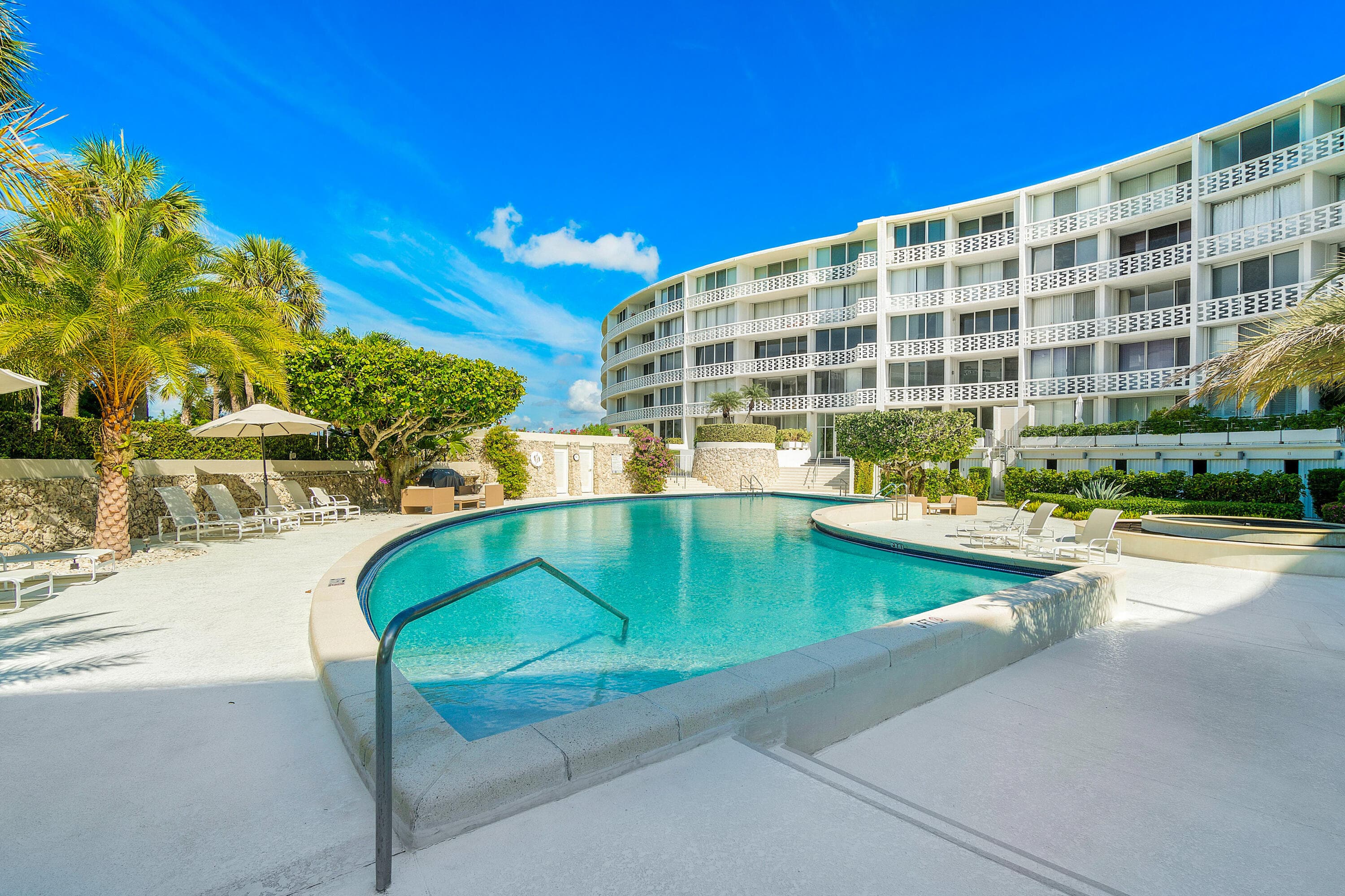 2760 S Ocean Boulevard 313, Palm Beach, FL 33480 — photo 19 of 30