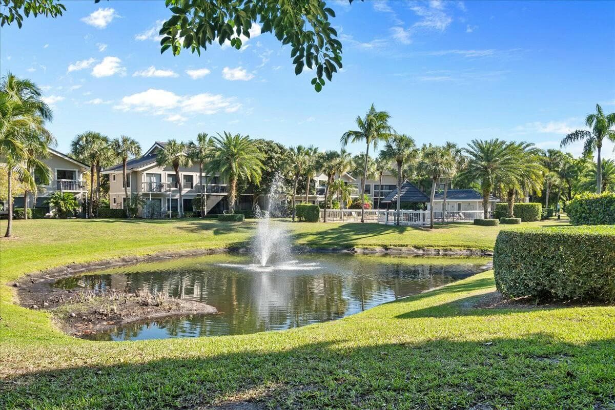 11863 Wimbledon Circle 446, Wellington, FL 33414 — photo 25 of 53