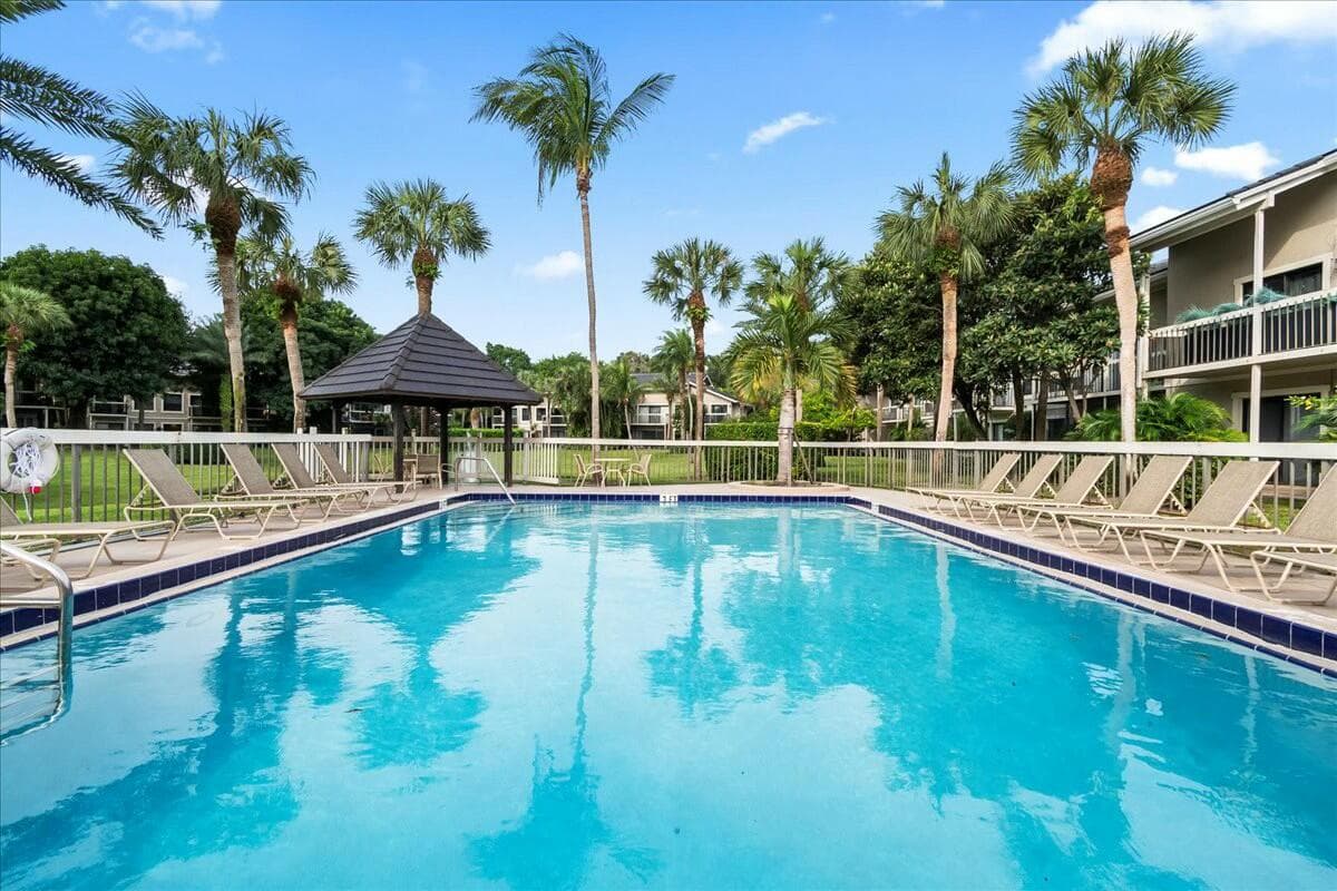 11863 Wimbledon Circle 446, Wellington, FL 33414 — photo 36 of 53