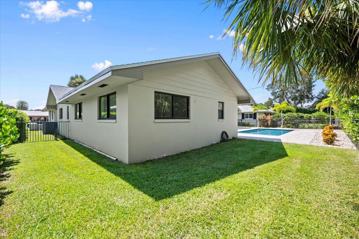 11569 Landing Place, North Palm Beach, FL 33408 — photo 30 of 33