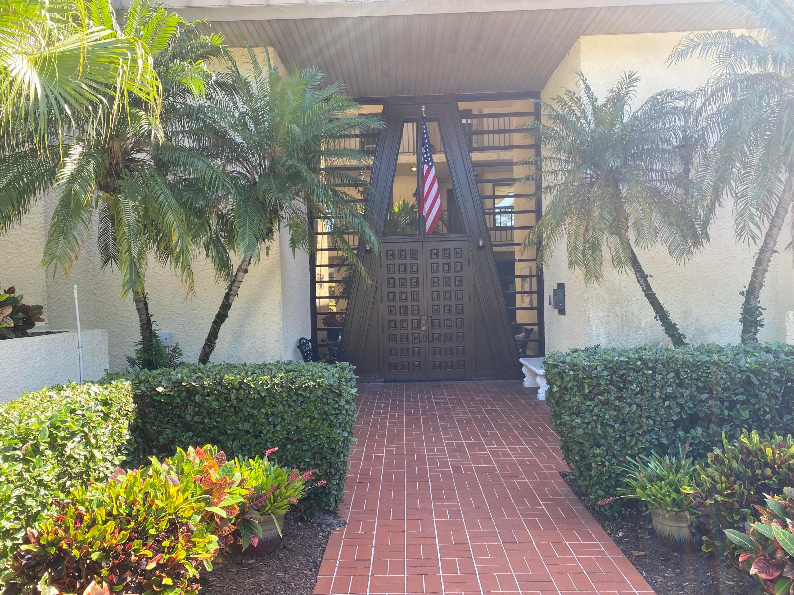 1800 SE Saint Lucie Boulevard 5-203, Stuart, FL 34996 — photo 1 of 30
