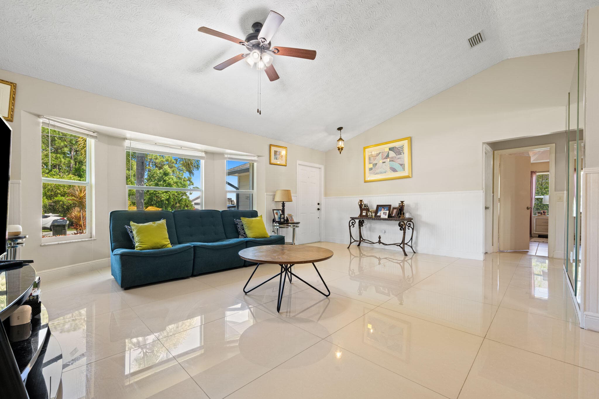 932 SE Damask Avenue, Port St. Lucie, FL 34983 — photo 5 of 19