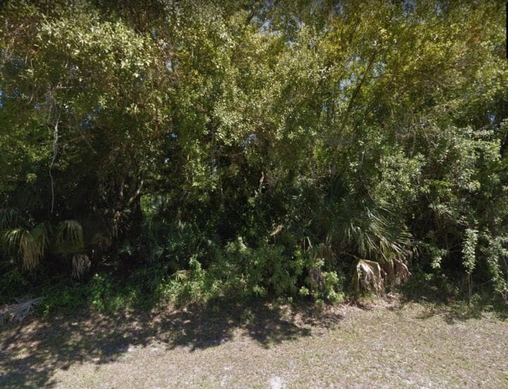 5110 Sanibel Avenue, Fort Pierce, FL 34951 — photo 2 of 2