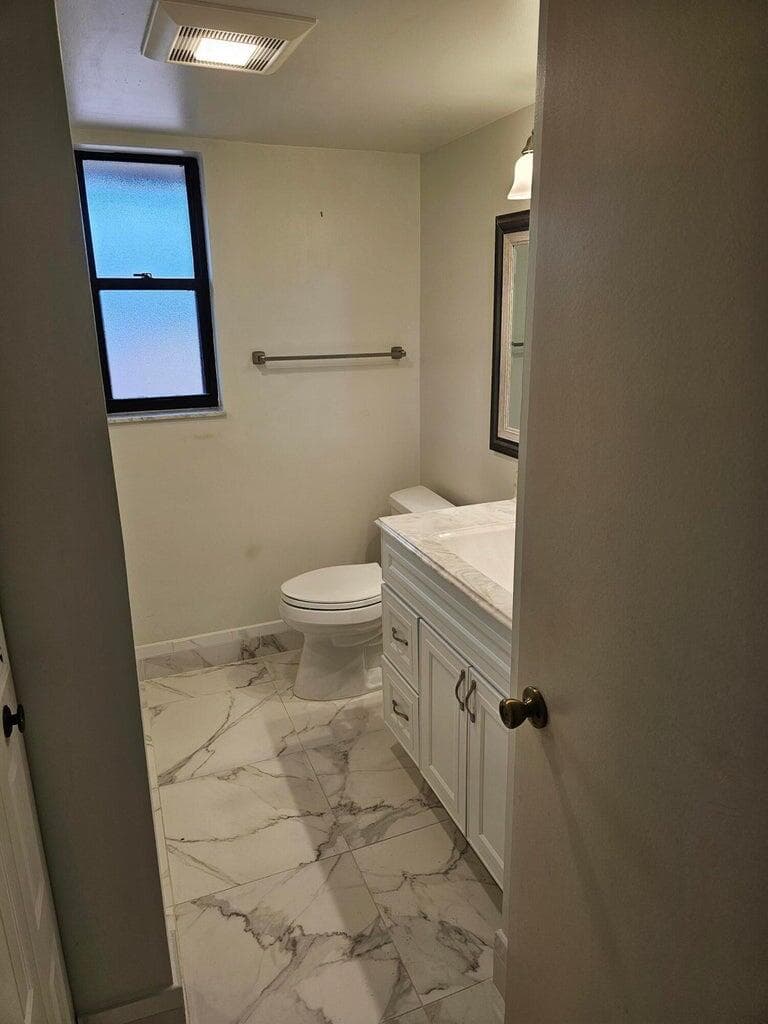 450 SW South River Drive 207, Stuart, FL 34997 — photo 17 of 35