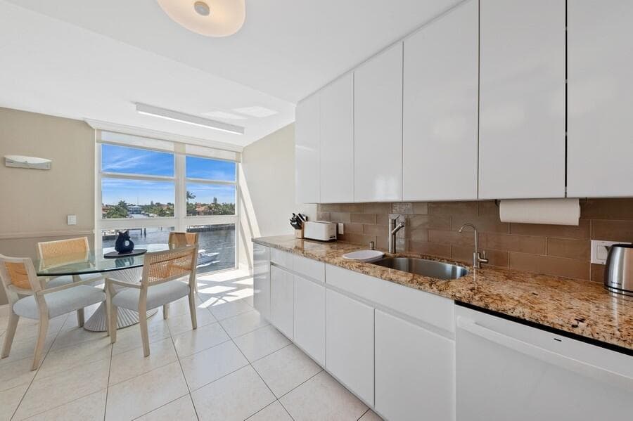 2200 S Ocean Boulevard 401, Delray Beach, FL 33483 — photo 9 of 64