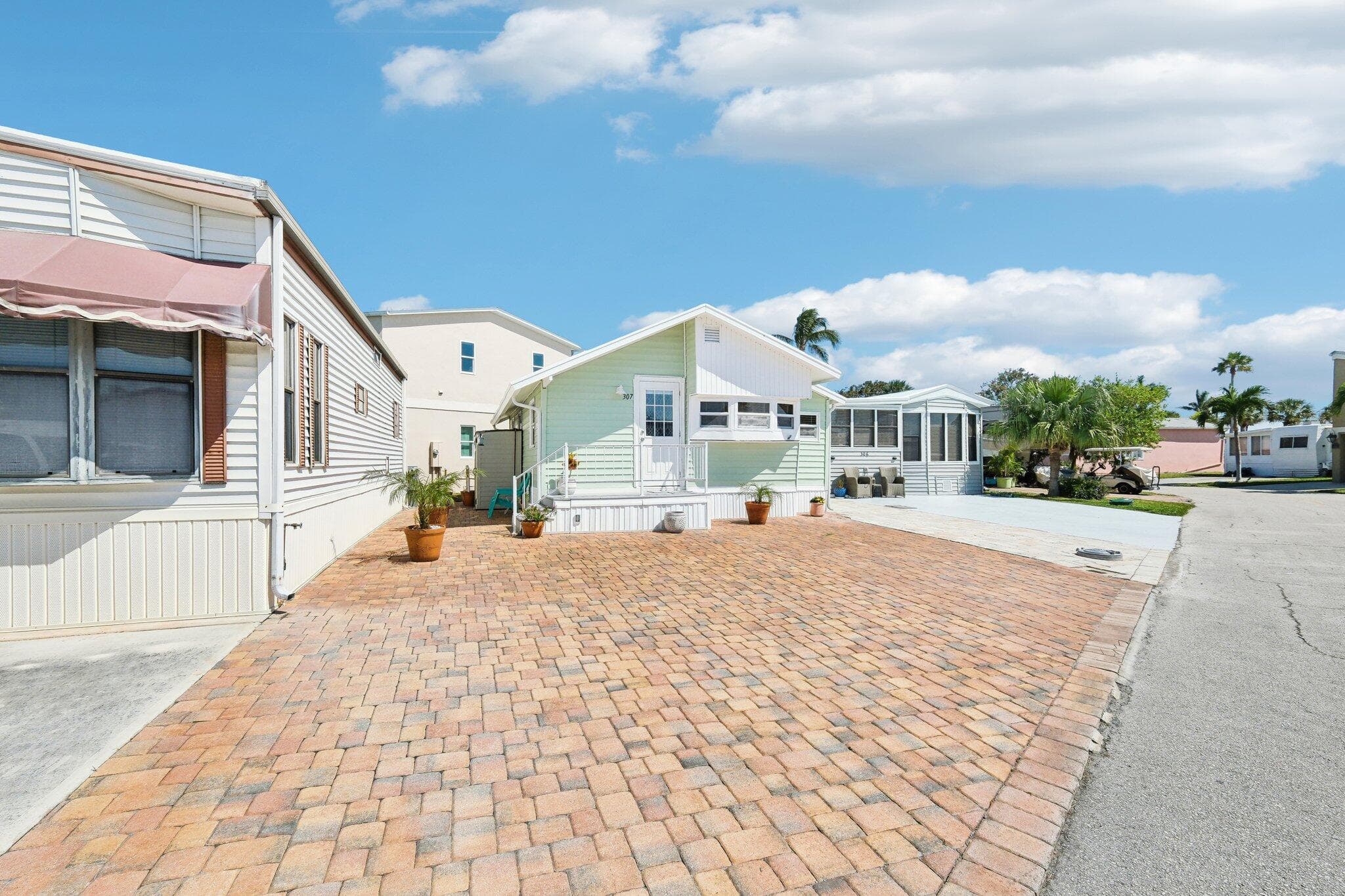 307 Nettles Boulevard, Jensen Beach, FL 34957 — photo 4 of 35