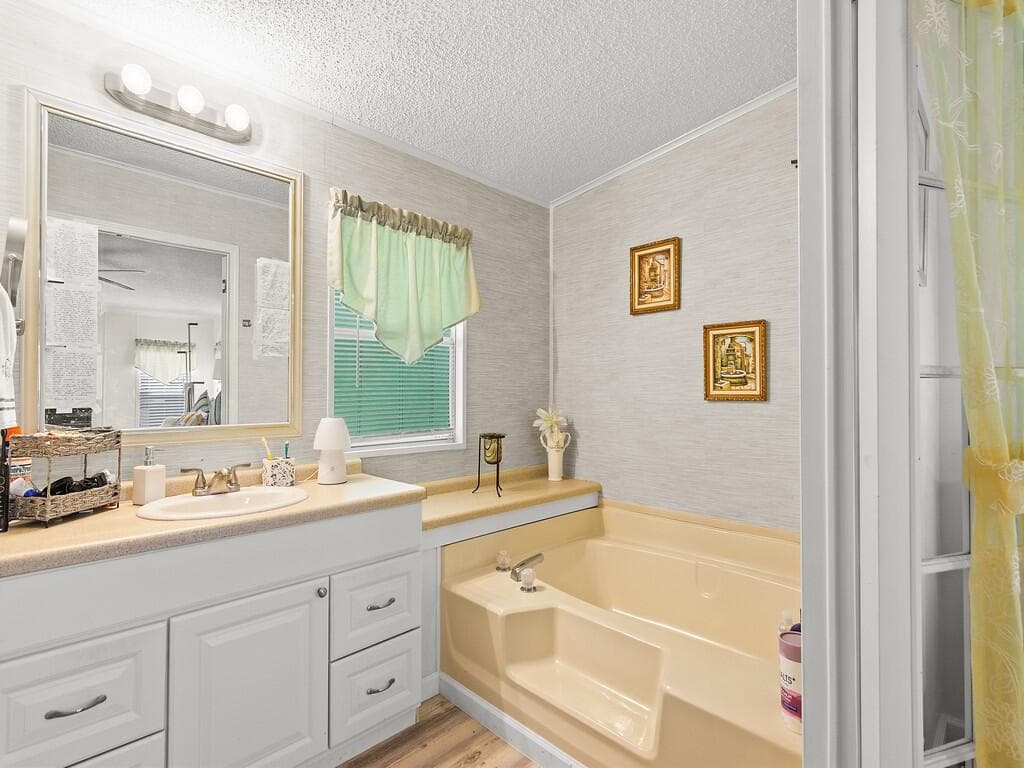 22 Mediterranean East Boulevard E, Port St. Lucie, FL 34952 — photo 18 of 35
