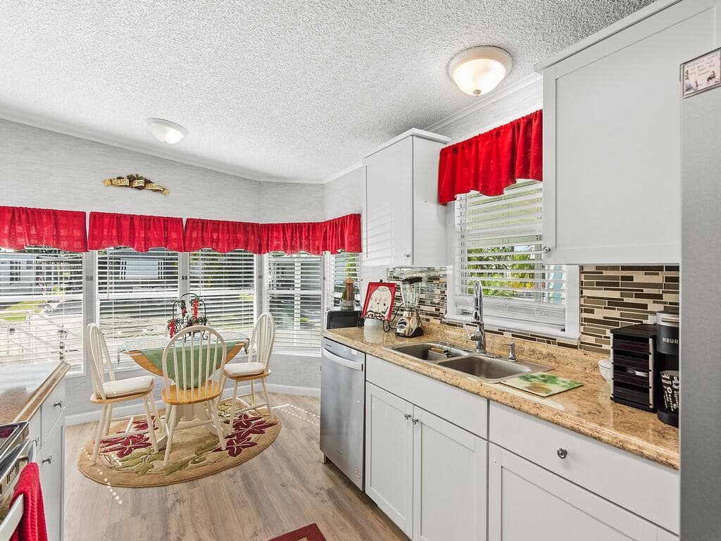 22 Mediterranean East Boulevard E, Port St. Lucie, FL 34952 — photo 11 of 35