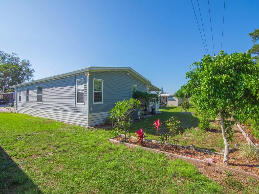 22 Mediterranean East Boulevard E, Port St. Lucie, FL 34952 — photo 32 of 35