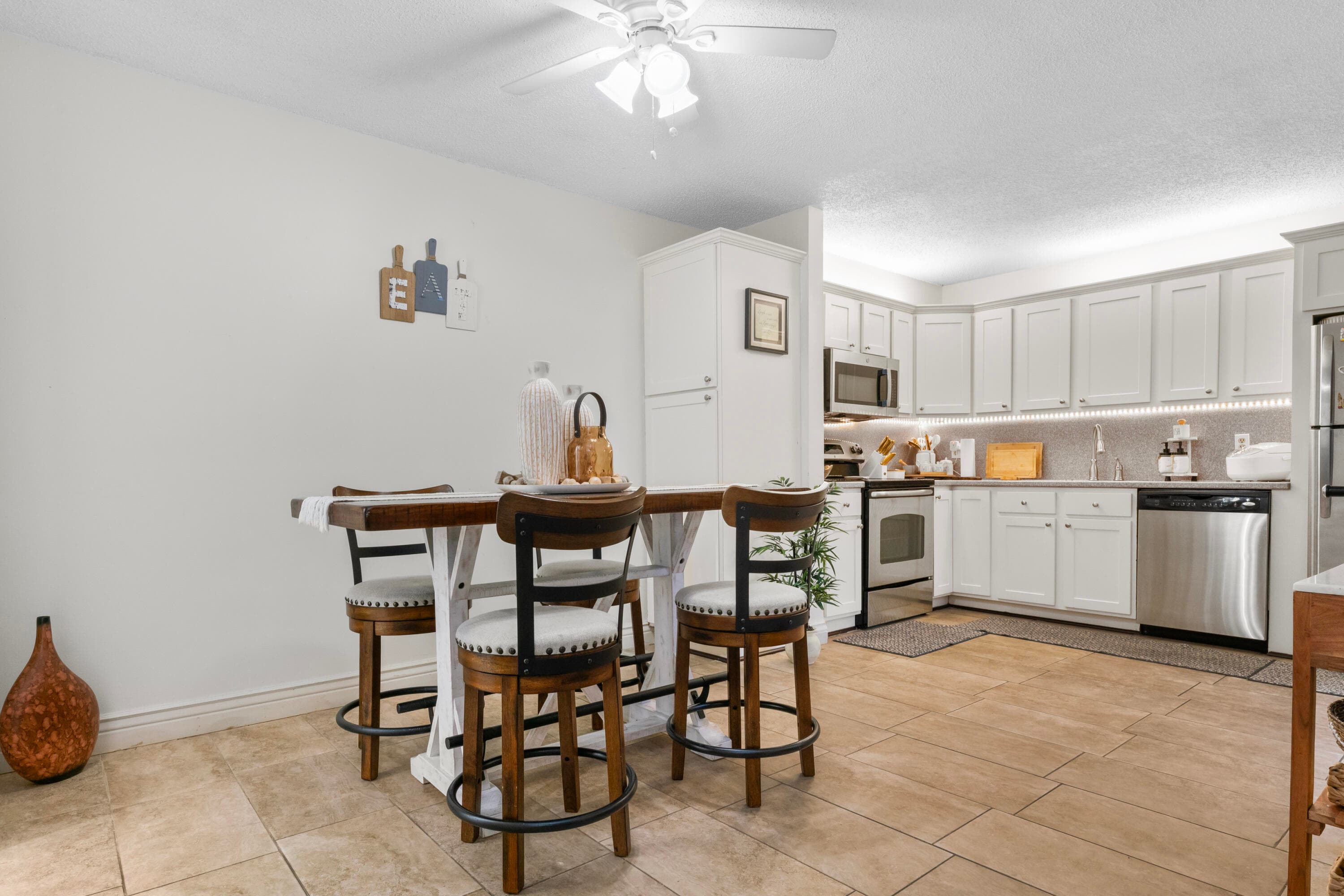 1630 Forest Lakes Circle C, West Palm Beach, FL 33406 — photo 11 of 33