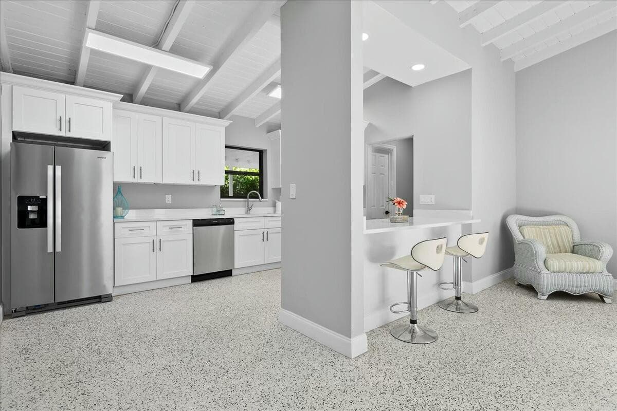 18 Adams Road, Ocean Ridge, FL 33435 — photo 9 of 71
