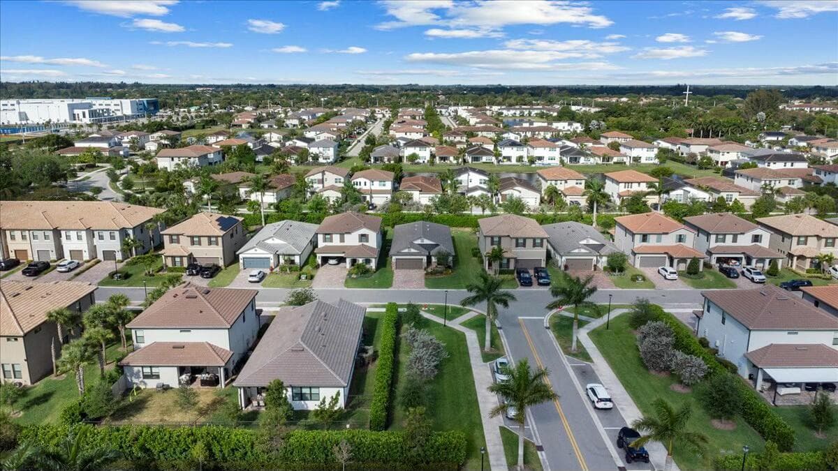 4801 Chantilly Road, Lake Worth, FL 33467 — photo 42 of 54