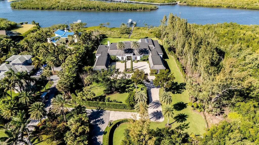 100 Harbor Way, Jupiter Island, FL 33455 — photo 91 of 115