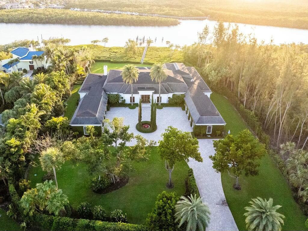 100 Harbor Way, Jupiter Island, FL 33455 — photo 96 of 115