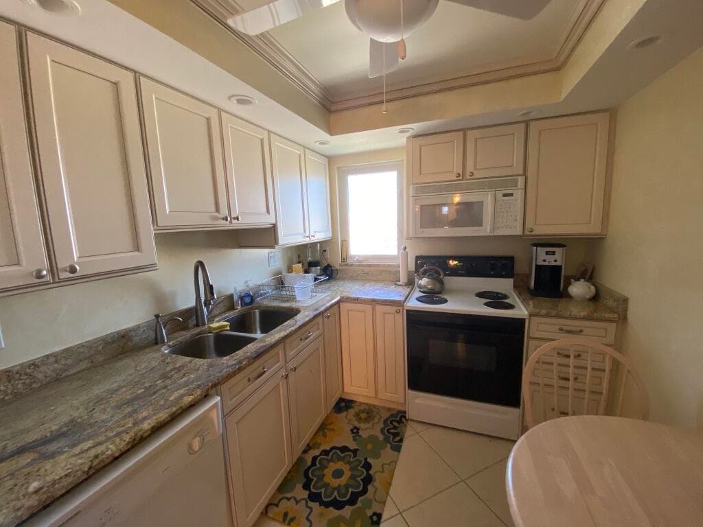 3221 S Ocean Boulevard 901, Highland Beach, FL 33487 — photo 5 of 26