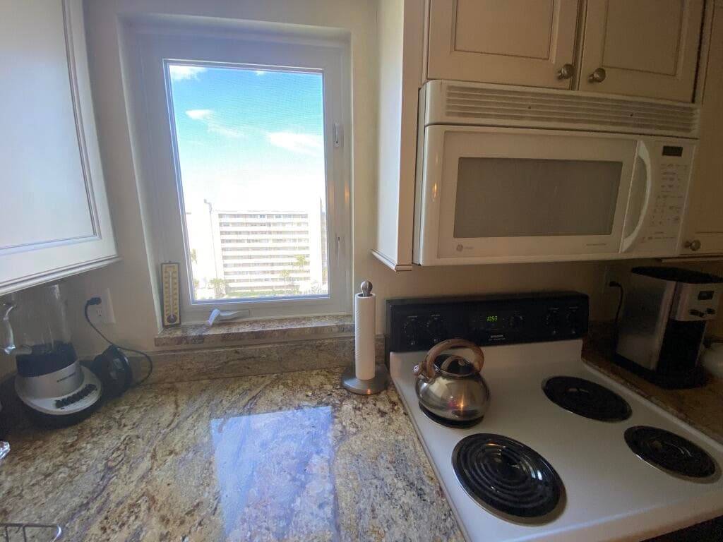 3221 S Ocean Boulevard 901, Highland Beach, FL 33487 — photo 7 of 26