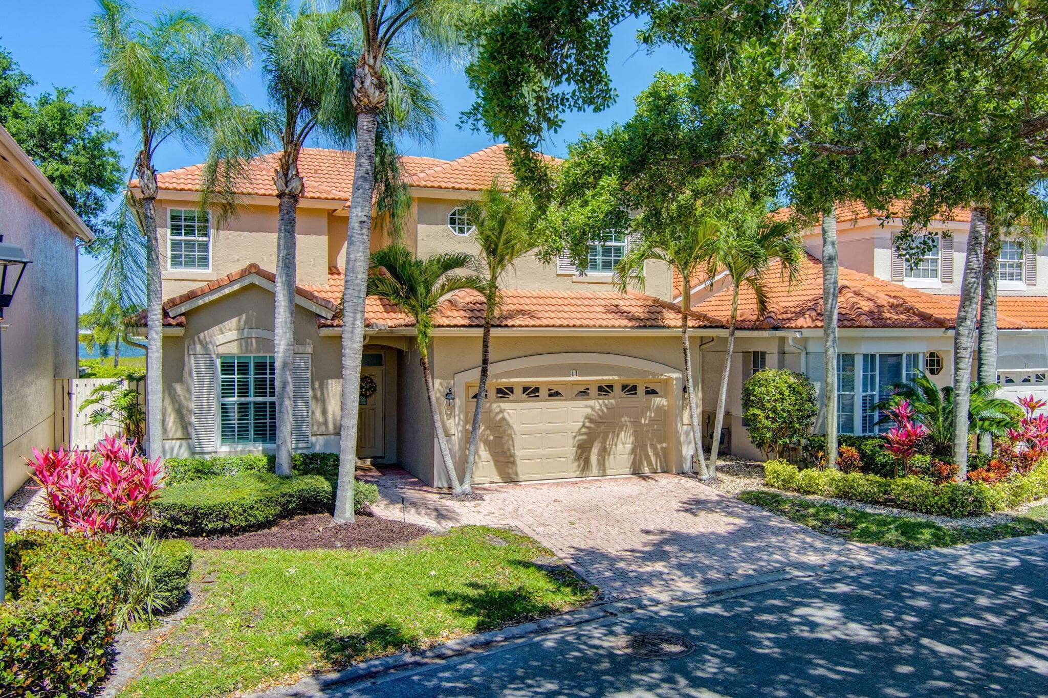 44 Pinnacle Cove, Palm Beach Gardens, FL 33418 — photo 1 of 42