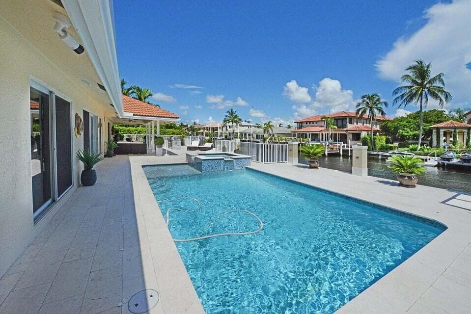885 NE Mulberry Drive, Boca Raton, FL 33487 — photo 22 of 29