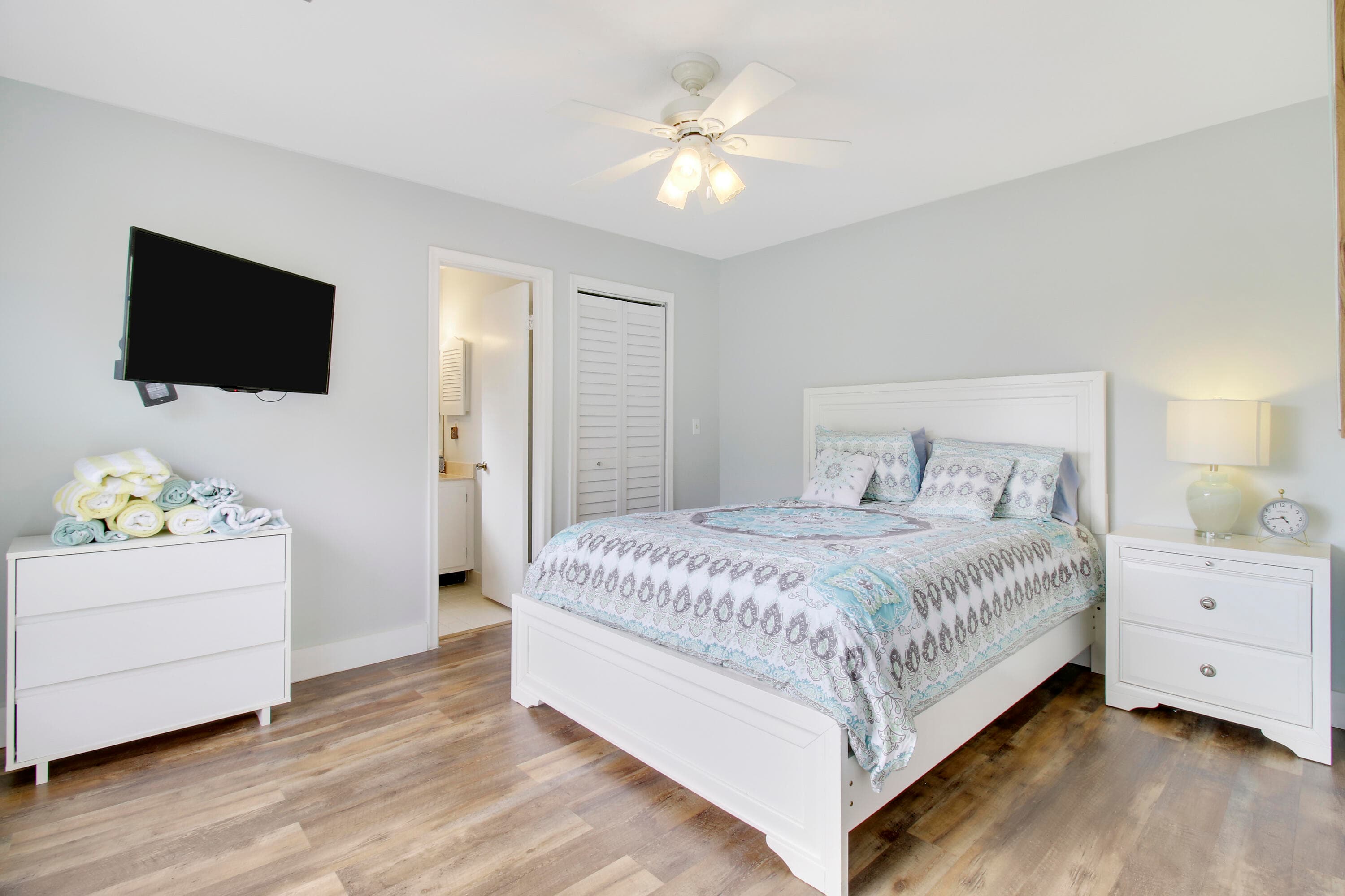 377 Prestwick Lane 2, Palm Beach Gardens, FL 33418 — photo 28 of 41