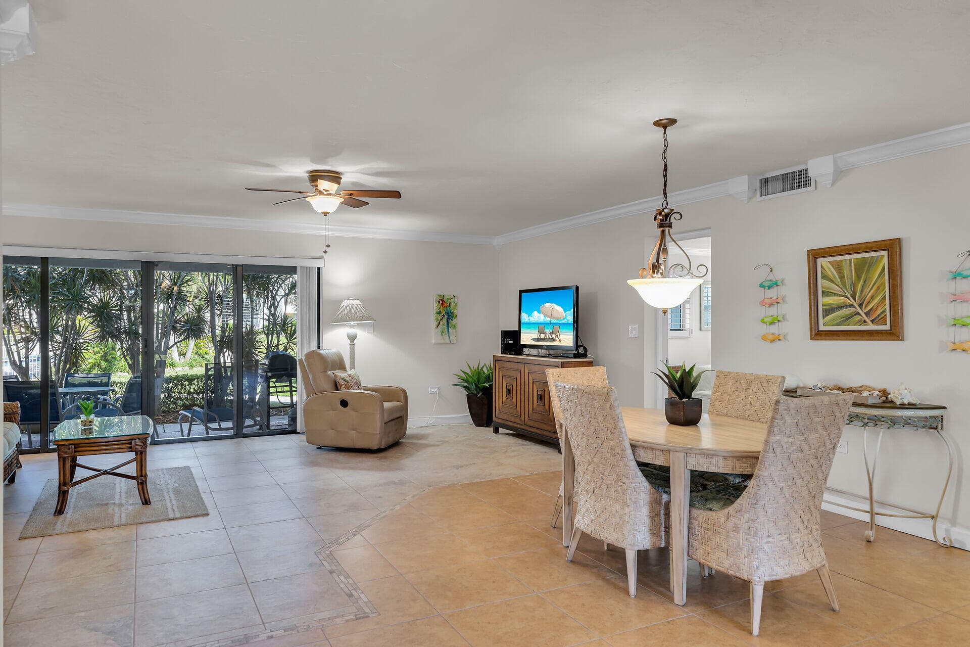 601 W Ocean Dr Drive 203a, Key Colony Beach, FL 33051 — photo 11 of 40
