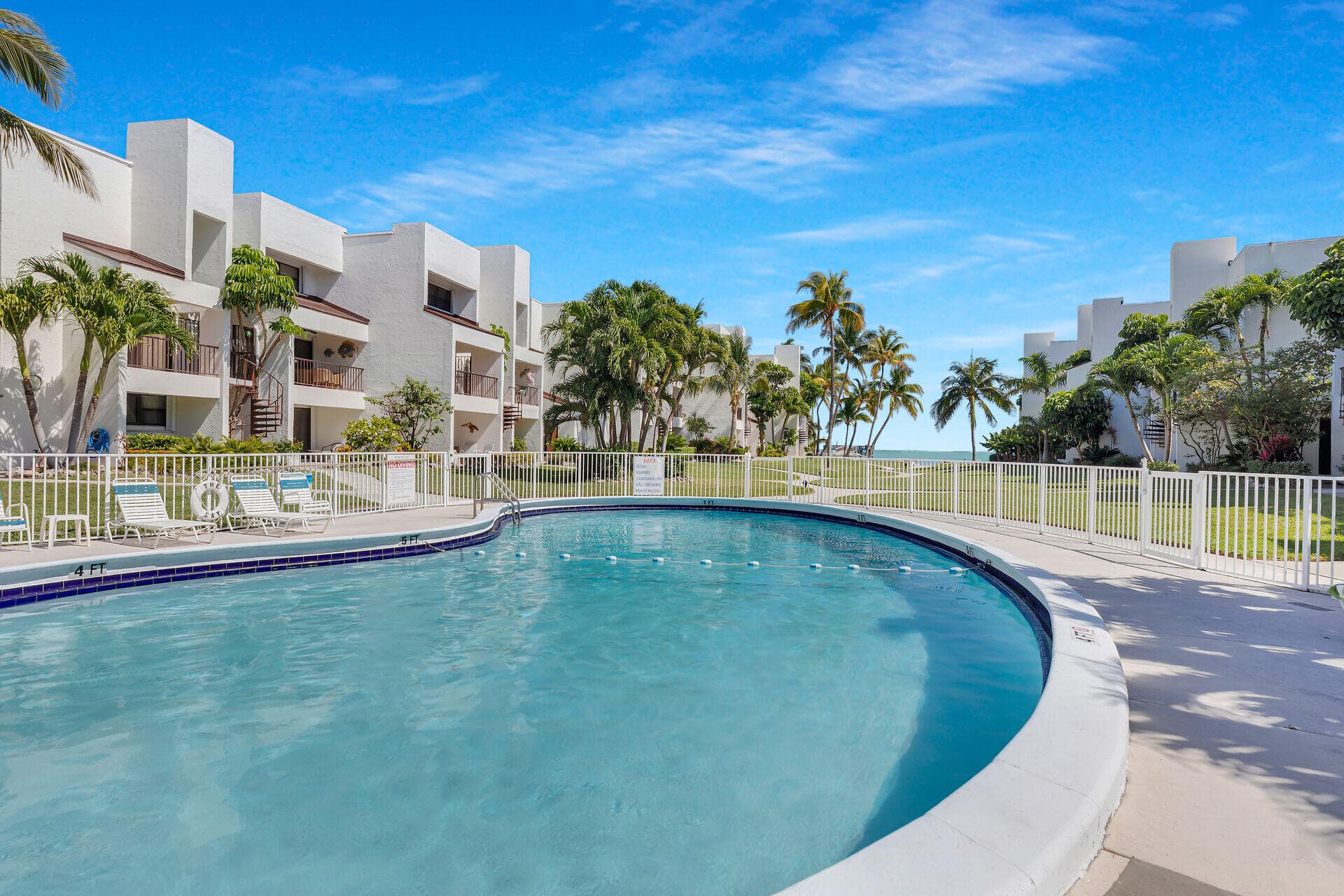 601 W Ocean Dr Drive 203a, Key Colony Beach, FL 33051 — photo 32 of 40