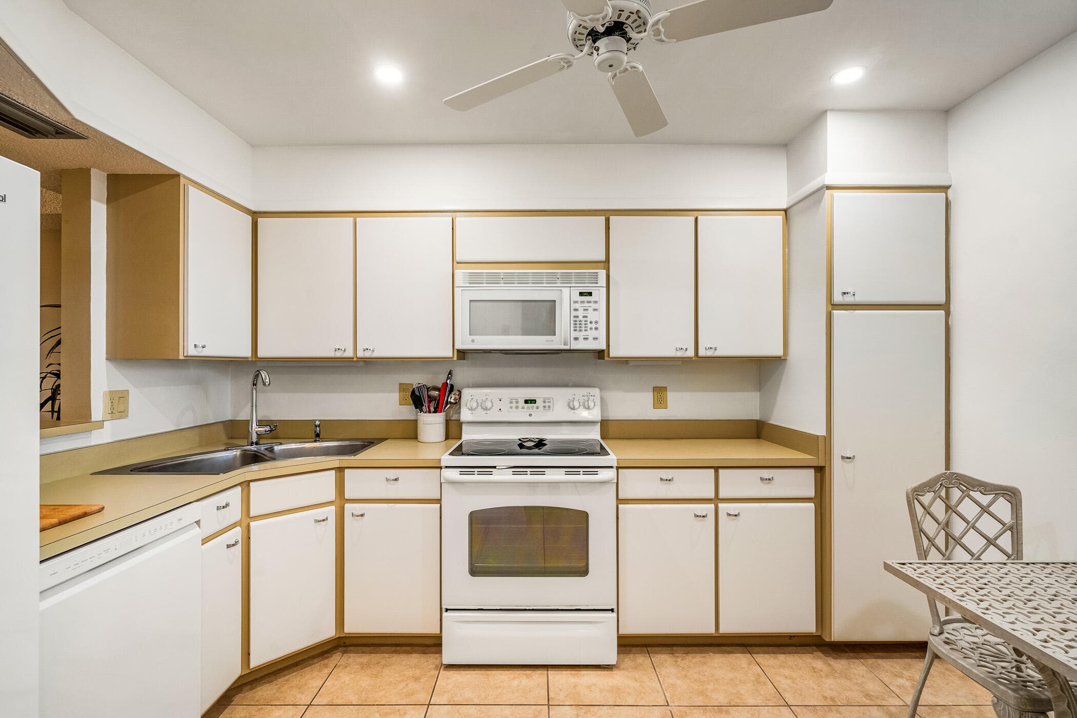 3939 Ocean Drive 408c, Vero Beach, FL 32963 — photo 8 of 63