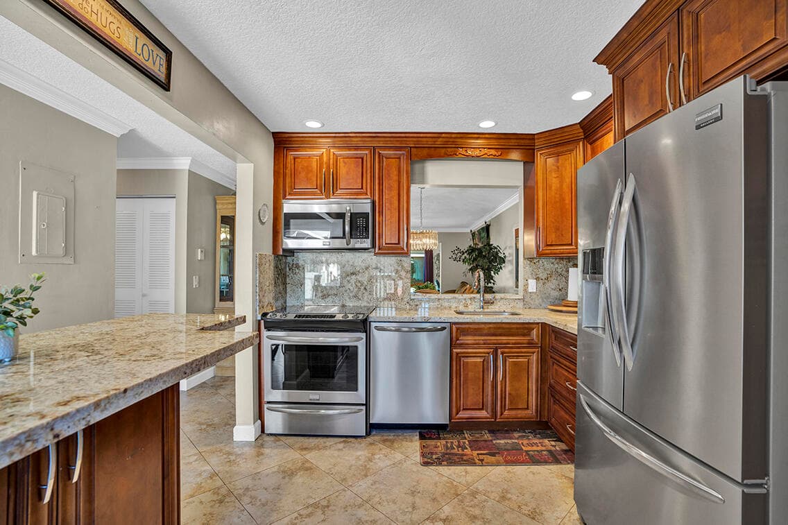 6722 Moonlit Drive, Delray Beach, FL 33446 — photo 5 of 43