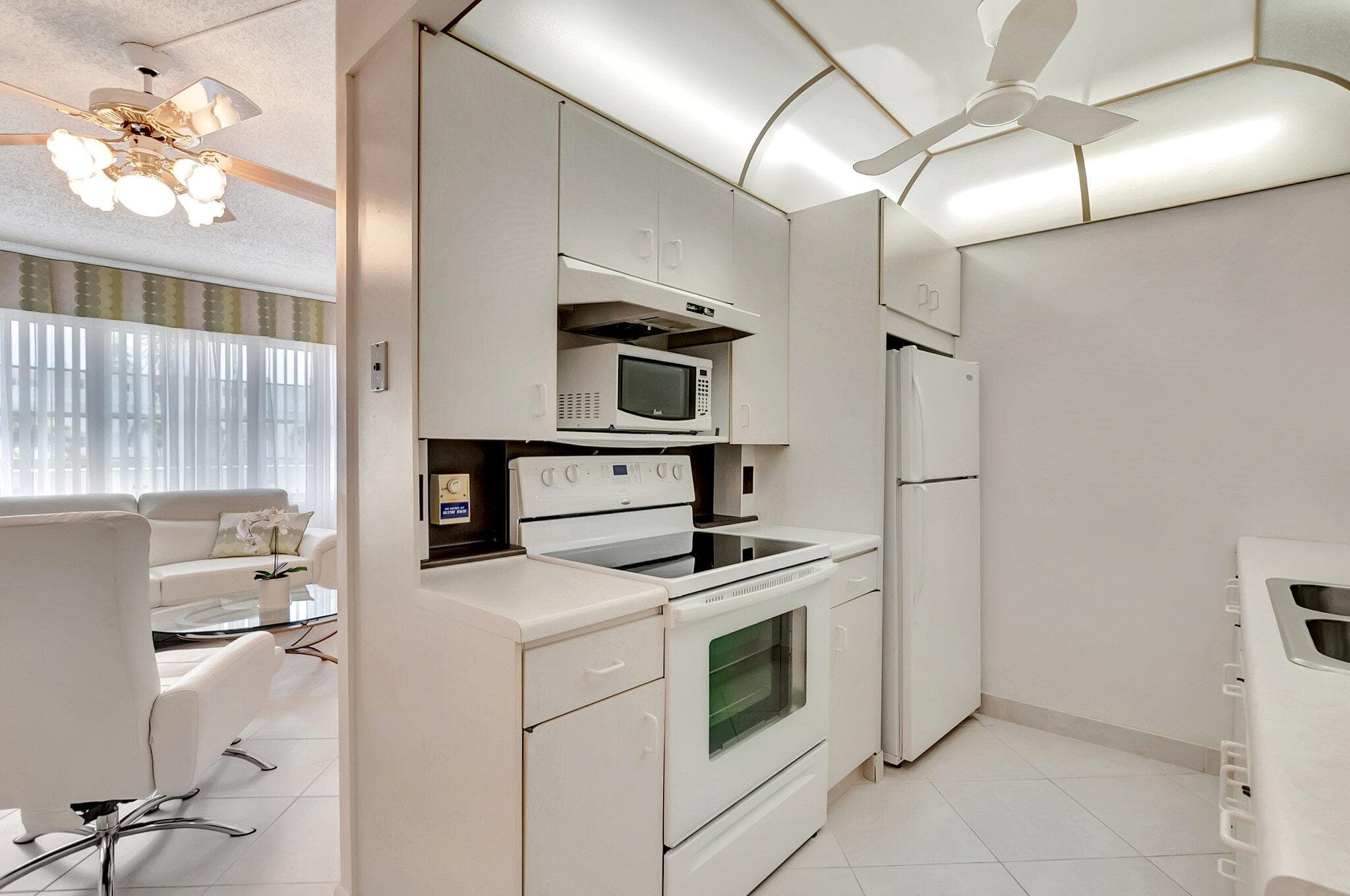 2043 Cambridge C, Deerfield Beach, FL 33442 — photo 10 of 75
