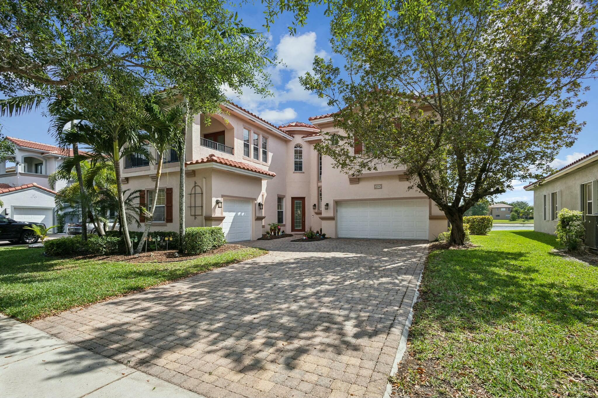 694 Cresta Circle, West Palm Beach, FL 33413 — photo 2 of 40
