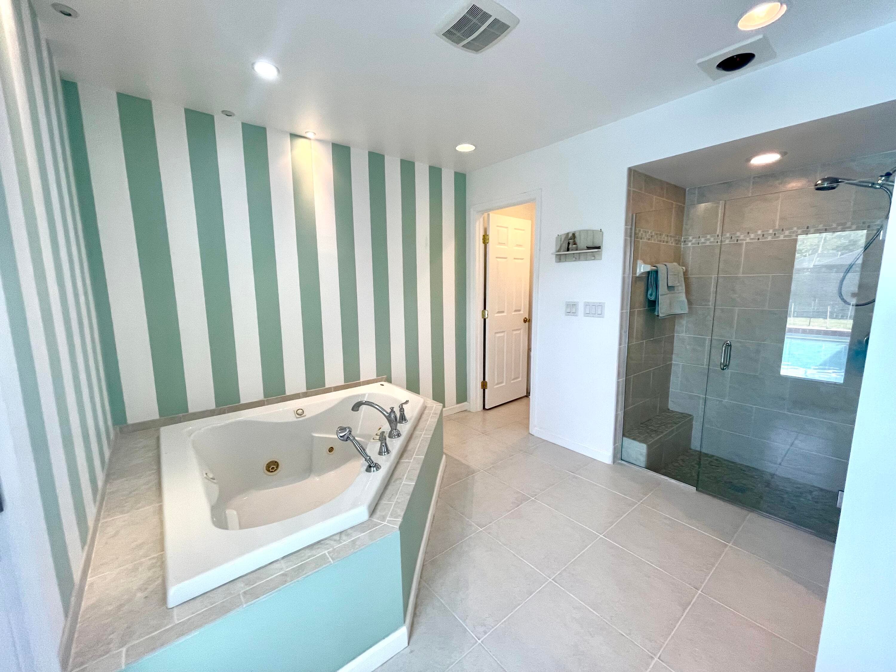 880 SE Degan Drive, Port St. Lucie, FL 34983 — photo 14 of 20