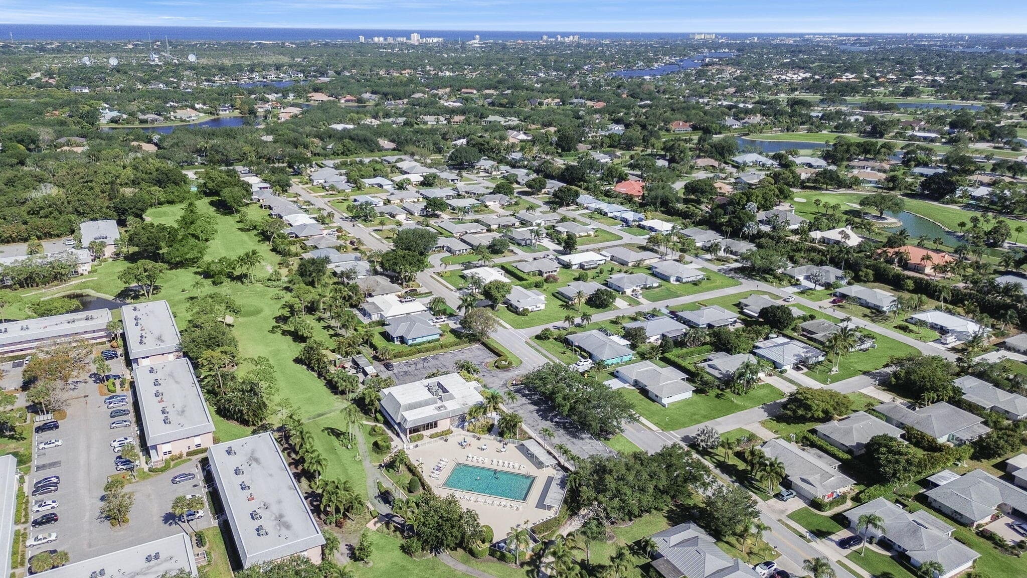 18390 SE Courtview Circle, Jupiter, FL 33469 — photo 16 of 17