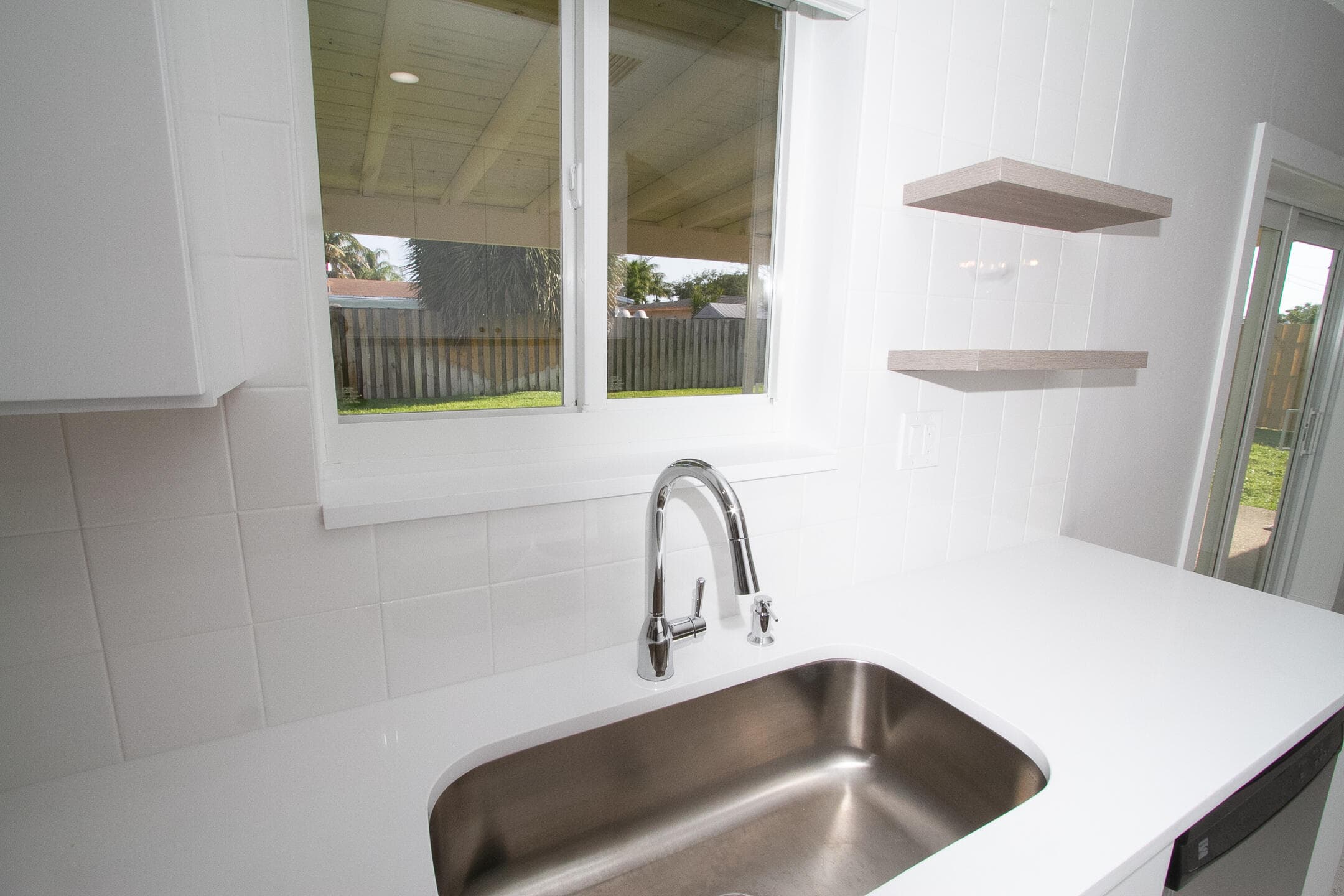 214 SW 3rd Street, Boca Raton, FL 33432 — photo 11 of 53
