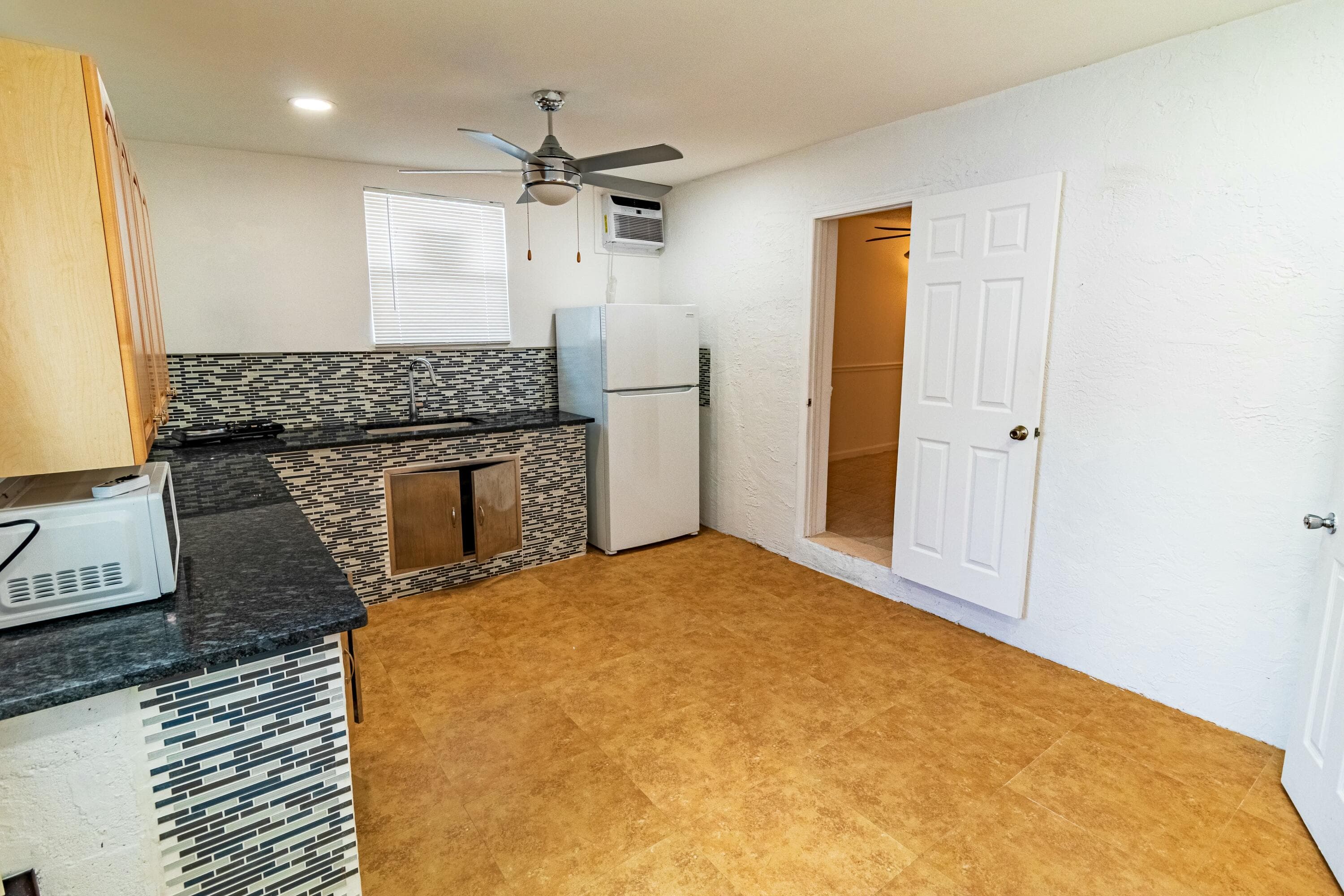 513 El Vedado, West Palm Beach, FL 33405 — photo 21 of 27