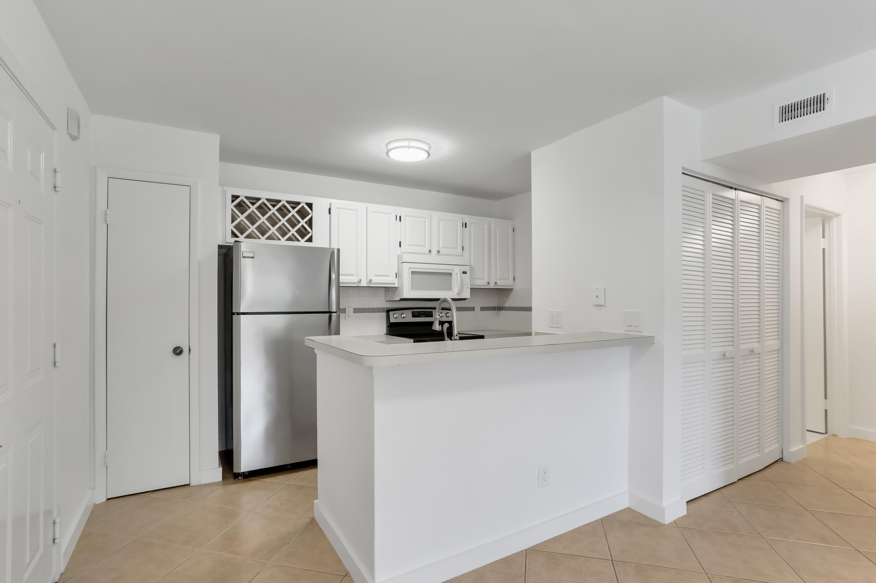 1780 Palm Cove Boulevard 6-101, Delray Beach, FL 33445 — photo 6 of 16