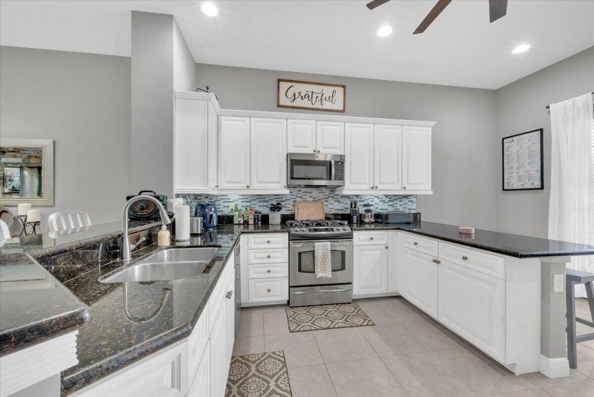 502 Del Sol Circle, Tequesta, FL 33469 — photo 18 of 73