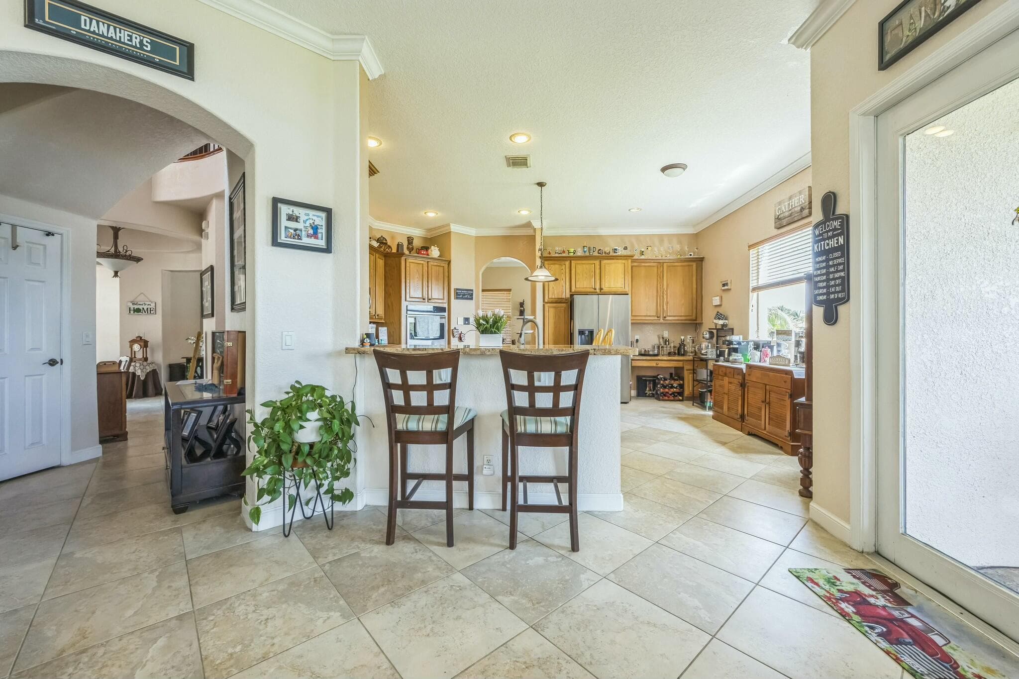 694 Cresta Circle, West Palm Beach, FL 33413 — photo 12 of 40