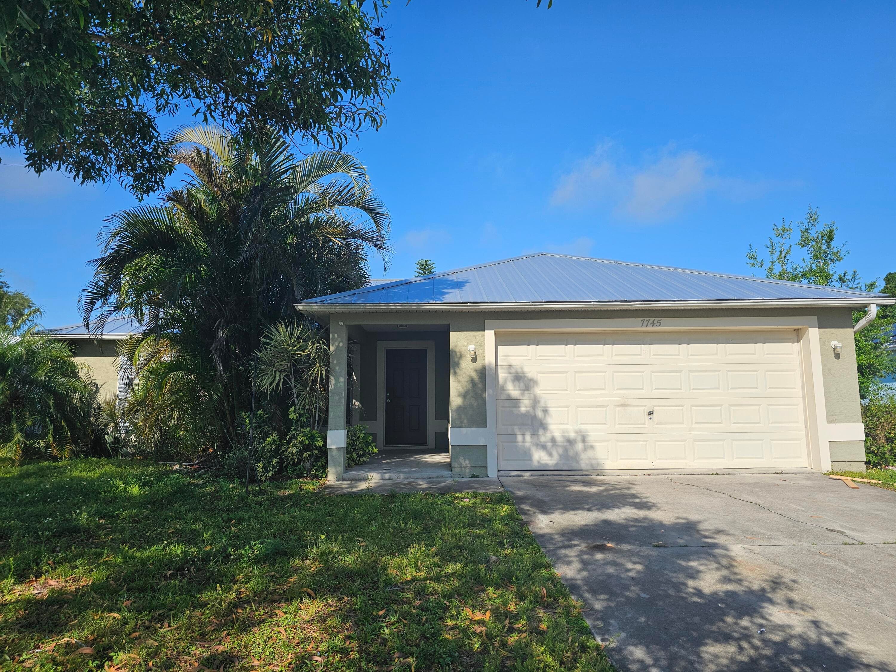 7745 99th Court, Vero Beach, FL 32967 — photo 3 of 41